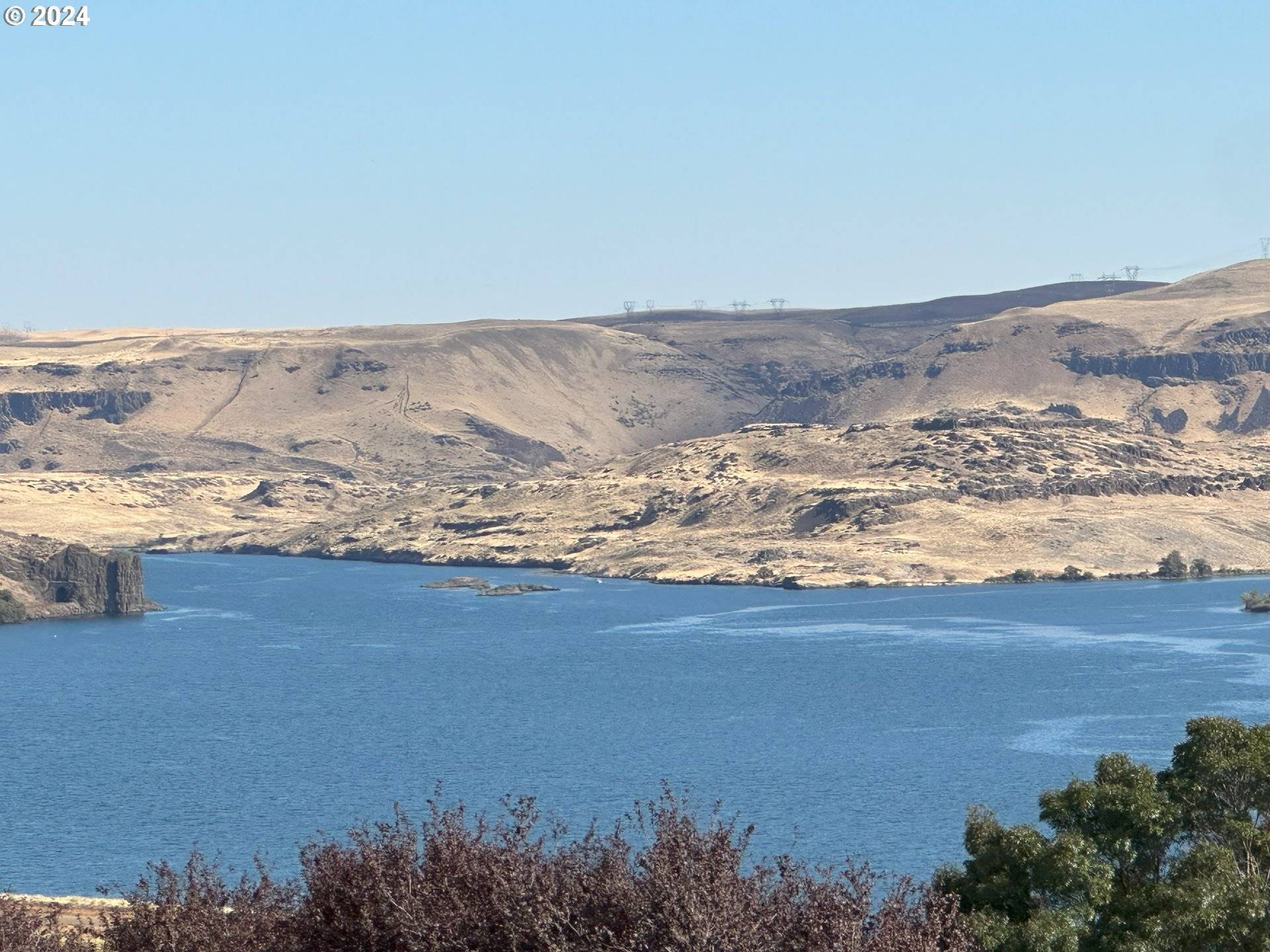 Wishram, WA 98673,317 BOULDER DR