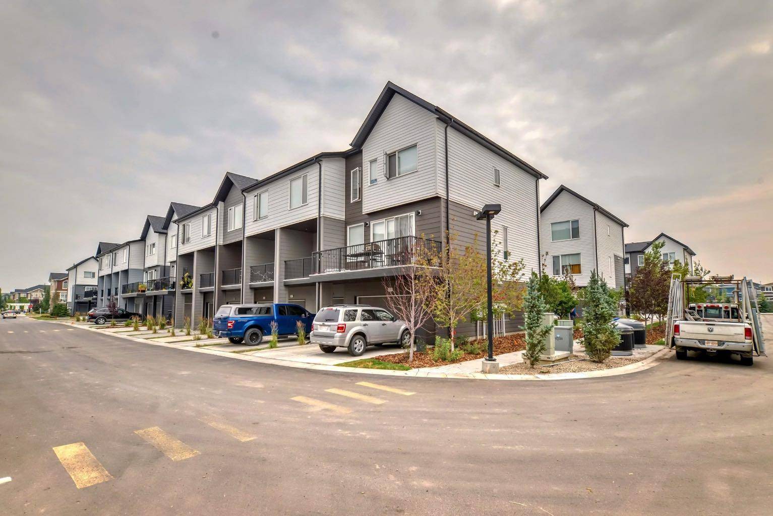 Calgary, AB T3N 1Y8,311 Skyview Ranch CIR NE