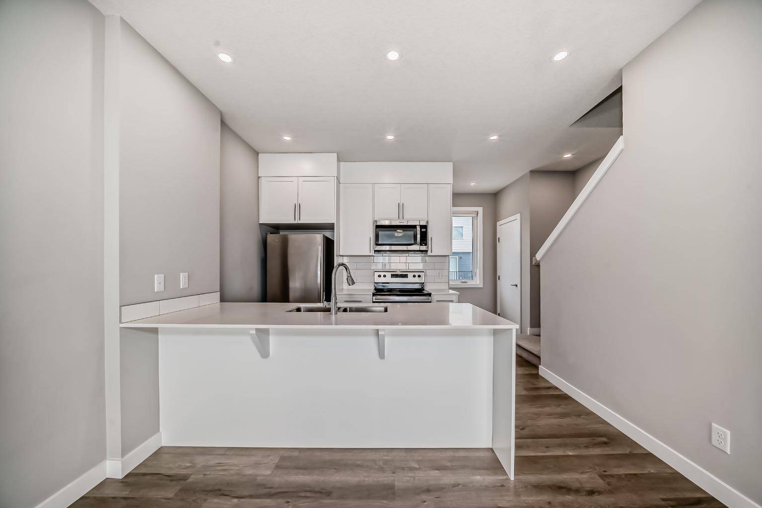 Calgary, AB T3N 1Y8,311 Skyview Ranch CIR NE