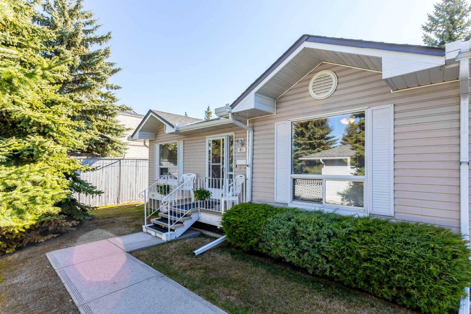 Calgary, AB T2J 7C2,80 Deer Ridge Close SE