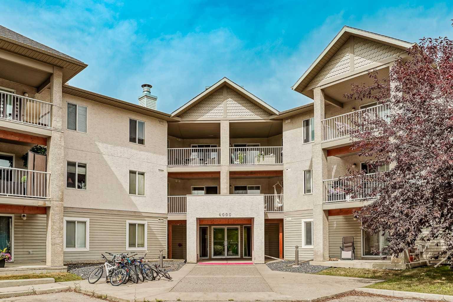 Calgary, AB T3G 5N5,4000 Citadel Meadow PT NW #308