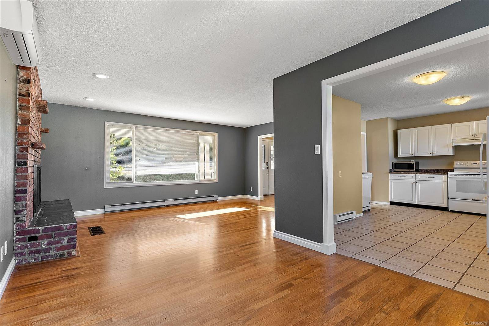 Sooke, BC V9Z 0M6,6850 Quartz Dr