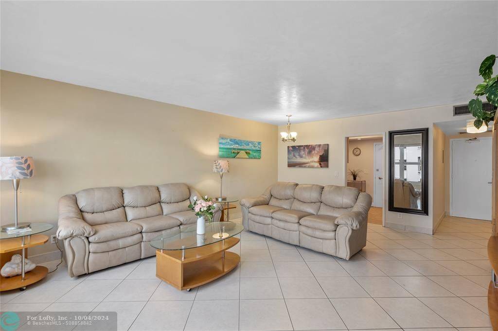 Fort Lauderdale, FL 33308,3700 Galt Ocean Dr  #1508