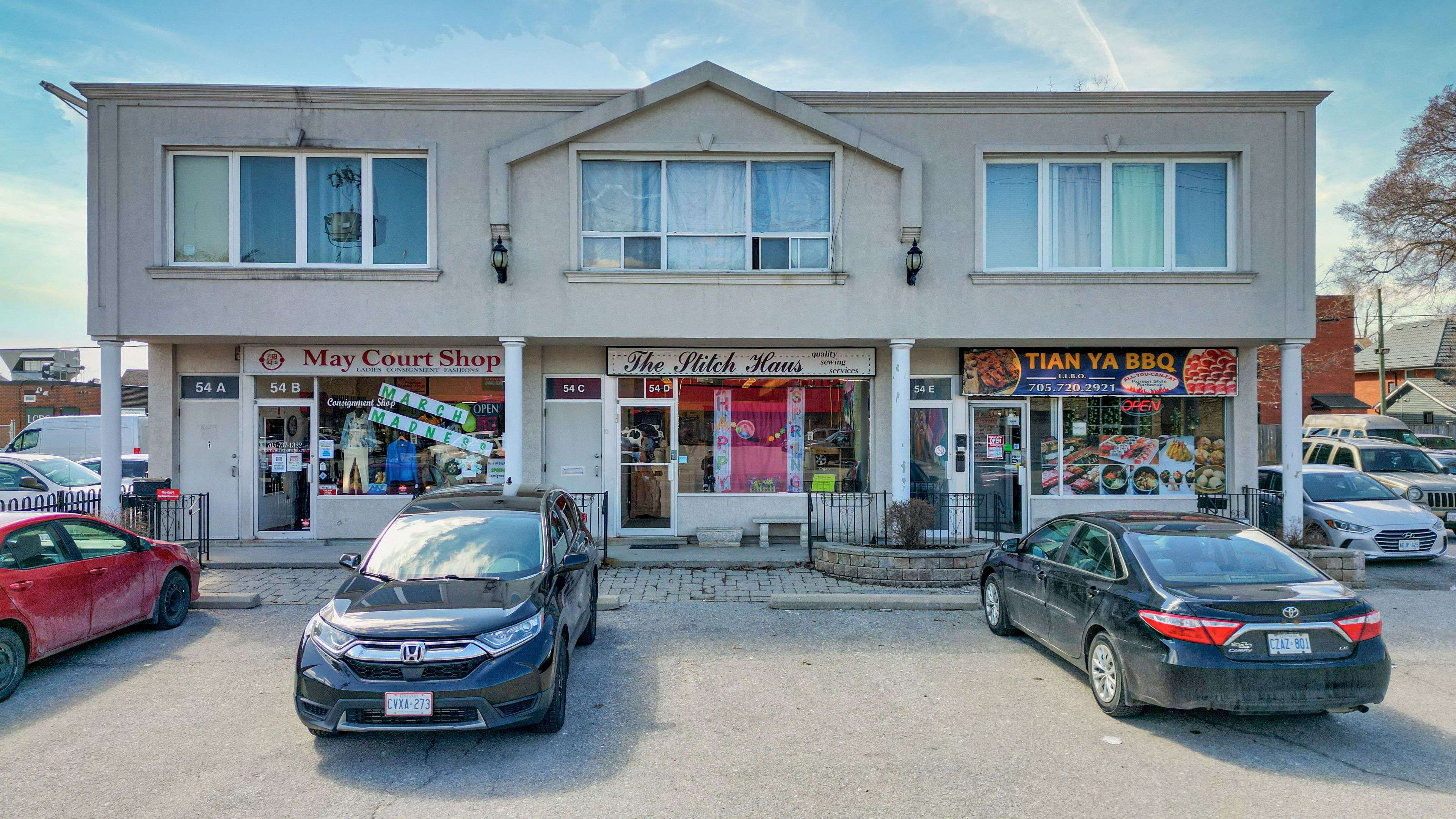 Barrie, ON L4N 1R8,54 Maple AVE #C & D