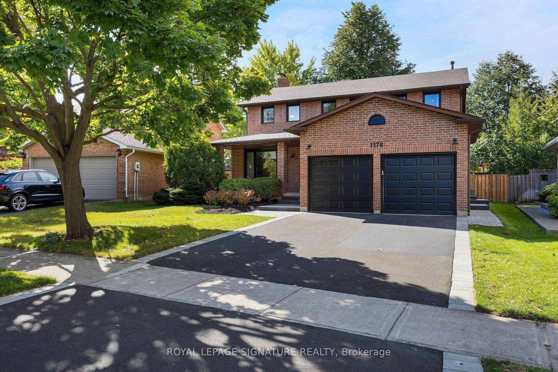 Oakville, ON L6M 1E4,1178 Montrose Abbey DR