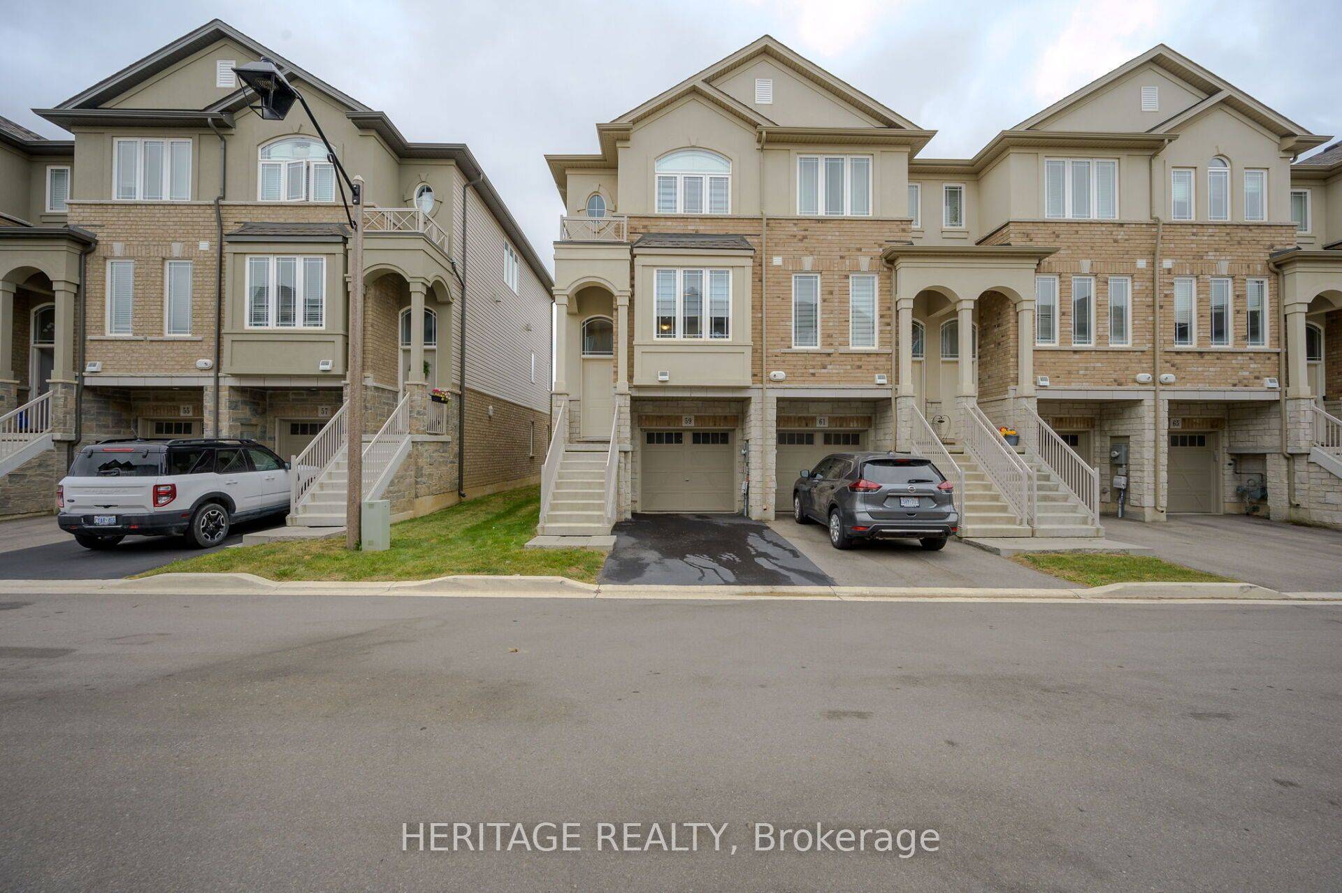 Hamilton, ON L0R 1P0,59 Aquarius CRES