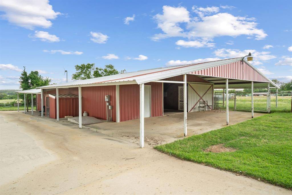 Sanger, TX 76227,4426 Warschun Road