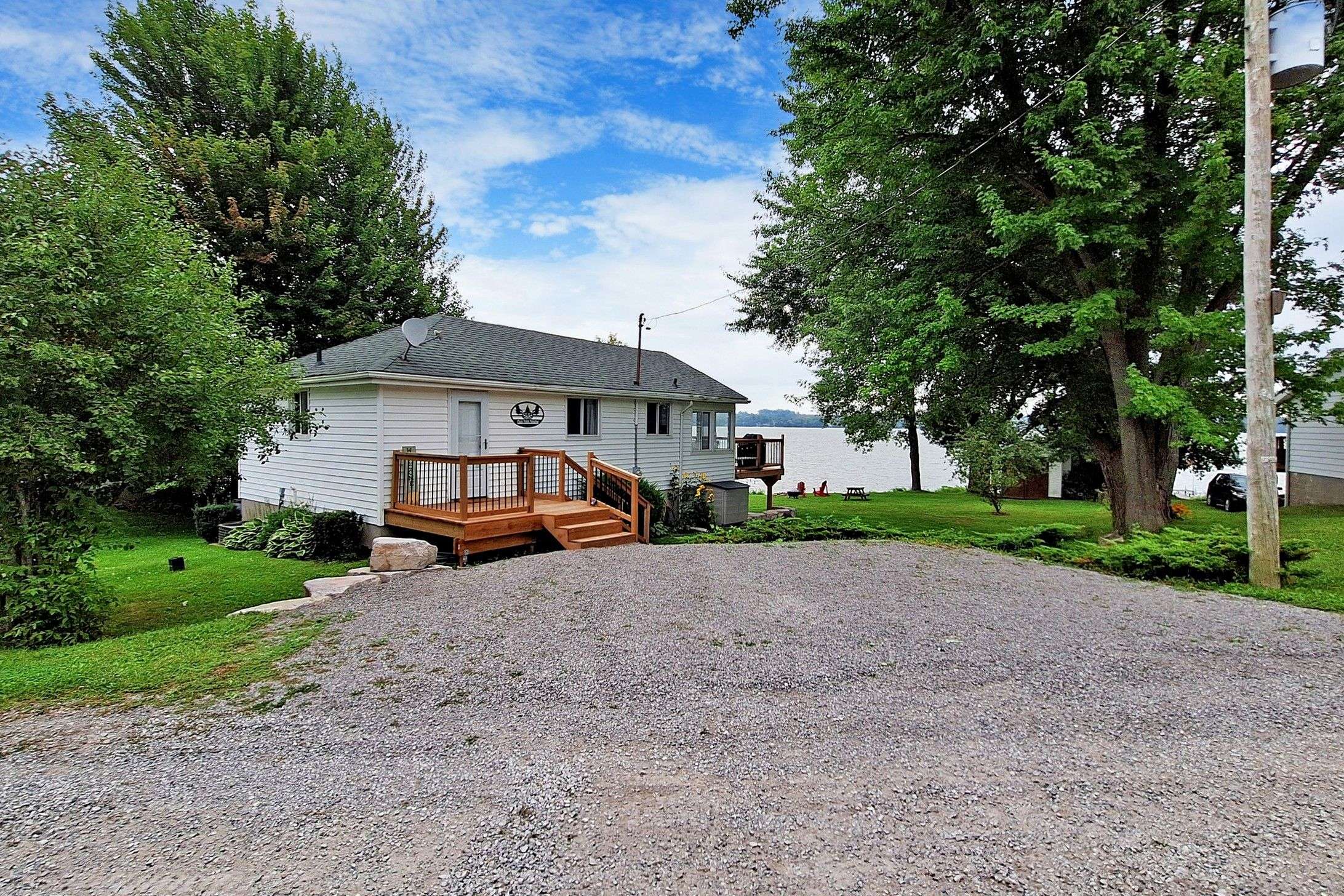 Kawartha Lakes, ON K0M 2C0,90 Plum Point LN