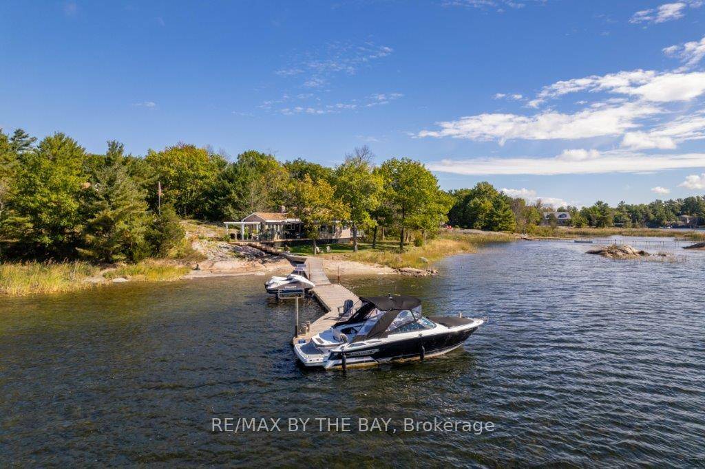 Georgian Bay, ON P0E 1E0,4476 Island 1040 N/A