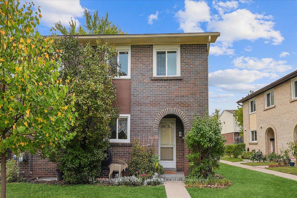 Oakville, ON L6H 1K1,43 Nadia PL #38