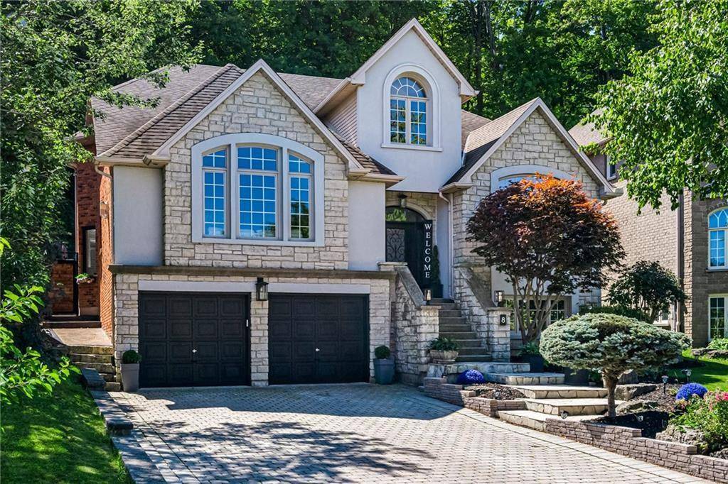 8 ORR Crescent, Stoney Creek, ON L8G 5C6