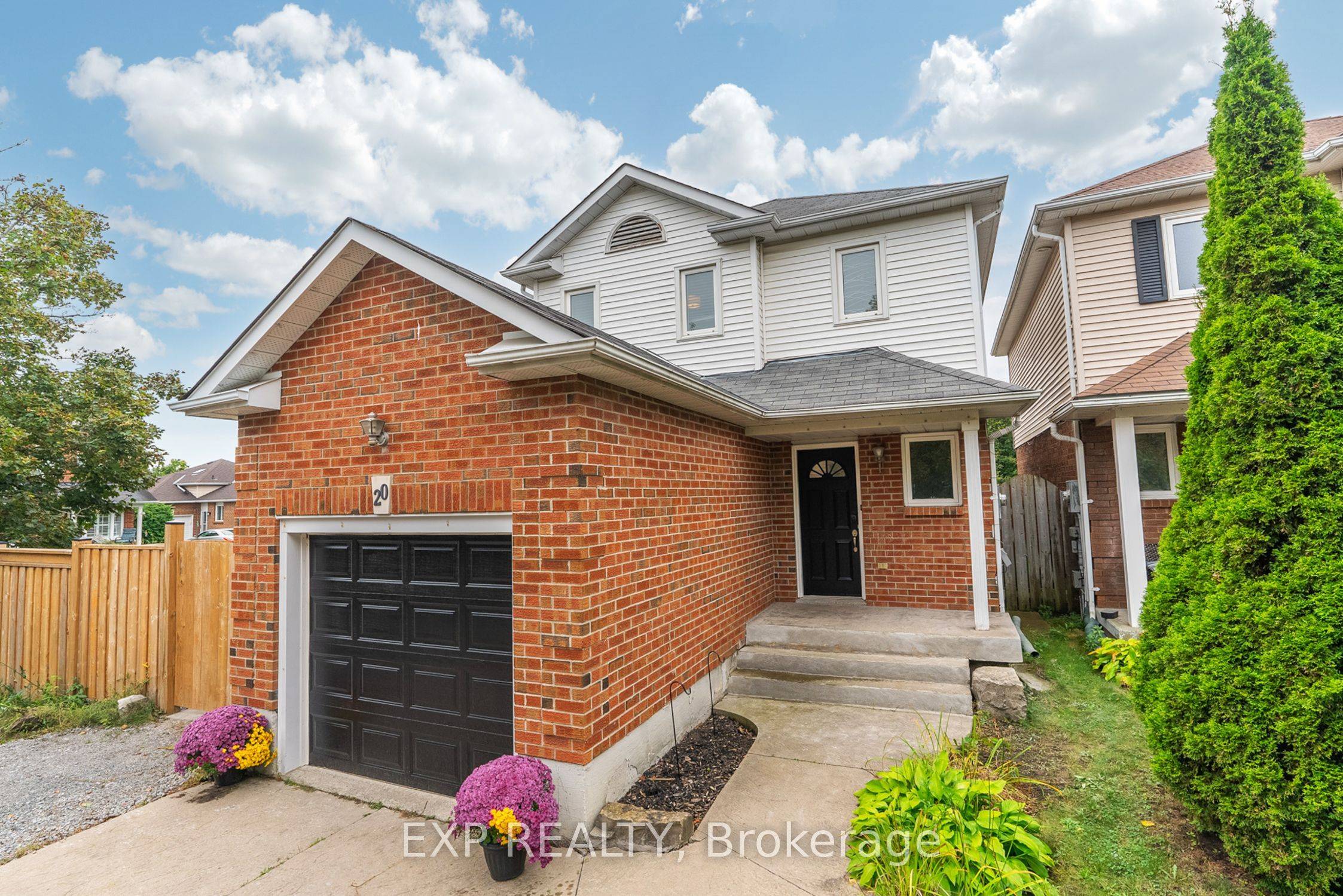 Clarington, ON L1E 1P3,20 Mossgrove CT