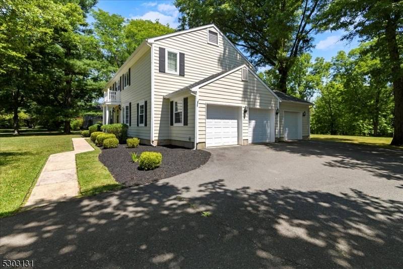 Montgomery Twp., NJ 08502,45 Whippoorwill Way