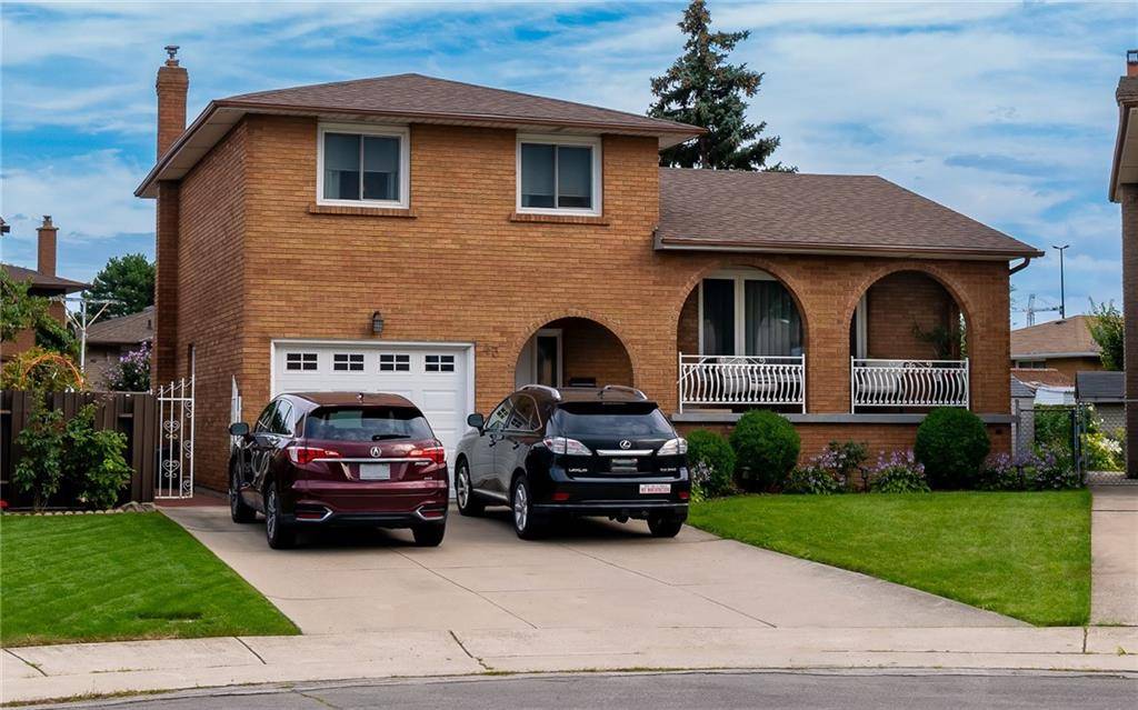 43 ADORN Court, Hamilton, ON L8E 3N2