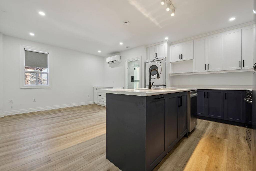 132 PROSPECT Street S #2, Hamilton, ON L8M 1M4