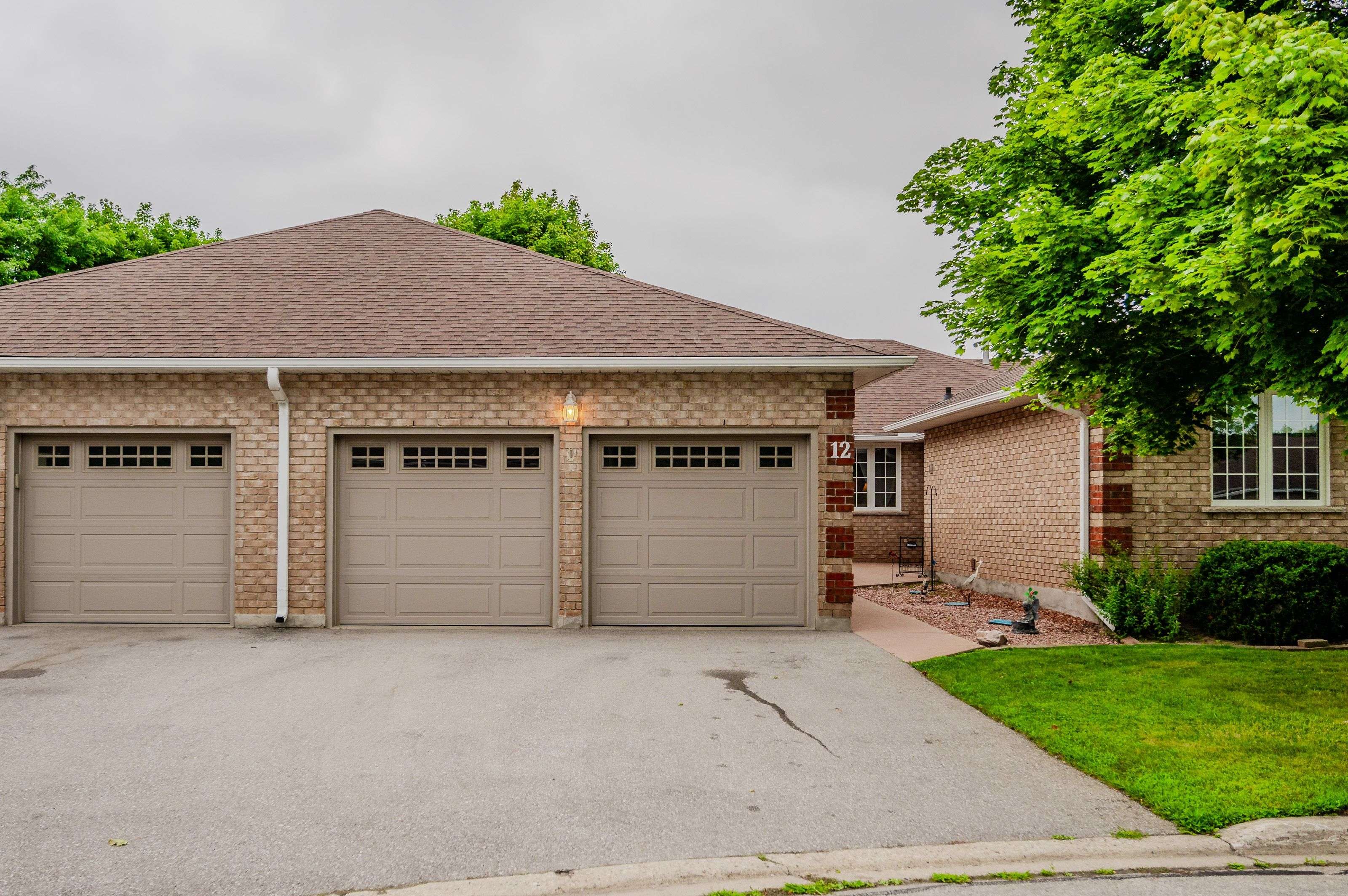 Cambridge, ON N1T 1P5,75 Beasley CRES #12