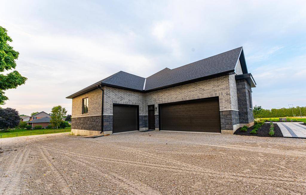 3 CLOVER Lane #Main, Otterville, ON N0J 1R0