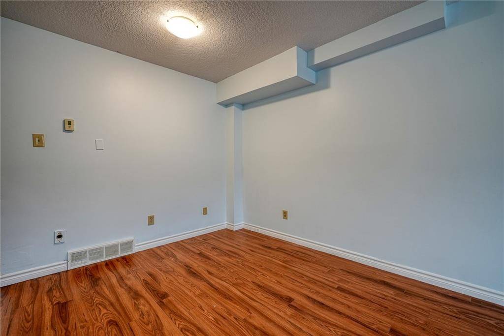 394 SPRINGBANK Avenue #4, Woodstock, ON N4T 1L1