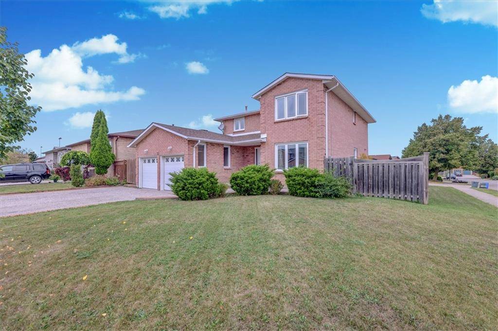 31 VEGA Crescent, Hamilton, ON L8E 4S6