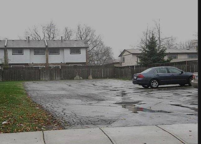 42 PALMER Road, Hamilton, ON L8T 3E7