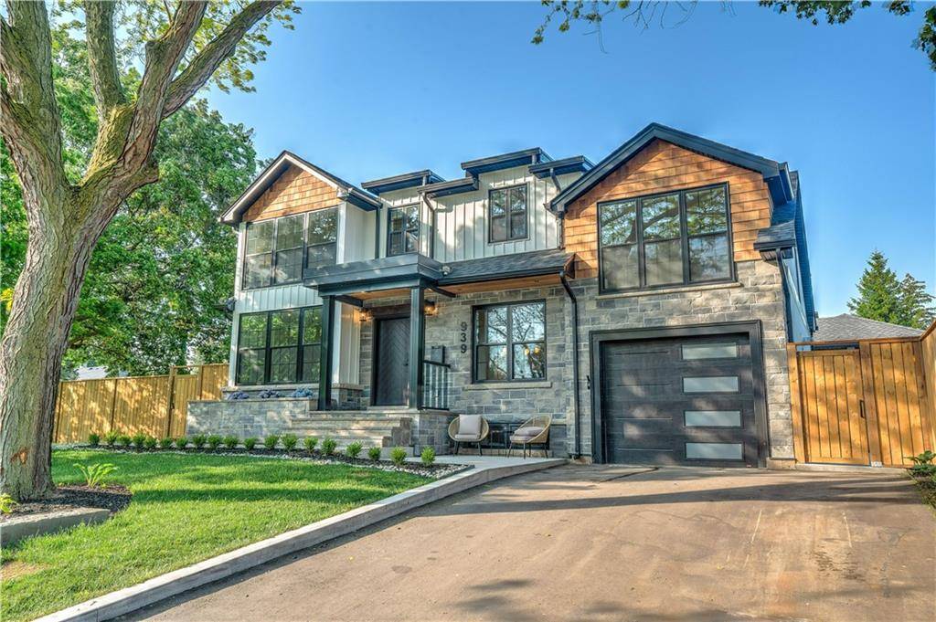 939 TEAL Drive, Burlington, ON L7T 2Y9