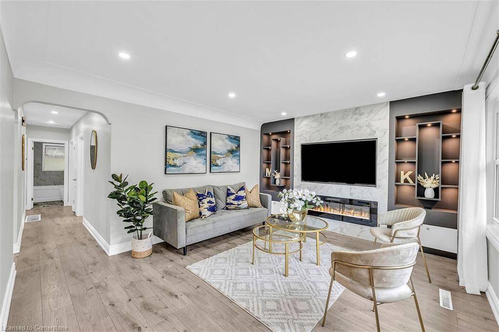 541 EAST 16TH Street #UPPER, Hamilton, ON L9A 4L4
