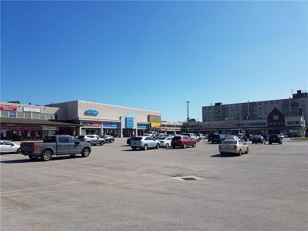 1119 FENNELL Avenue E #205, Hamilton, ON L8T 1S2