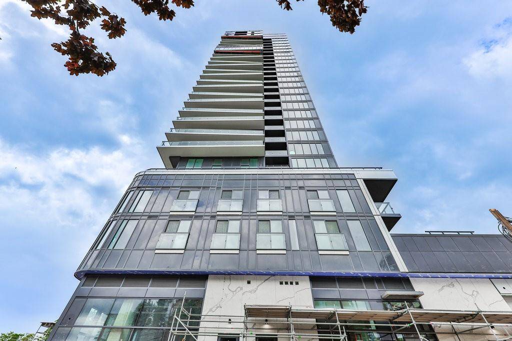 370 MARTHA Street #2106, Burlington, ON L7R 0G9