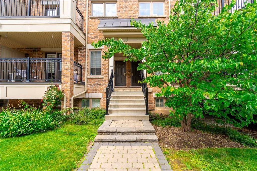2441 GREENWICH Drive #125, Oakville, ON L6M 0S3