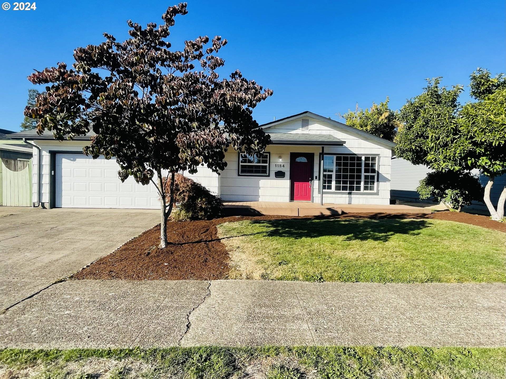 Springfield, OR 97477,1184 QUINALT ST