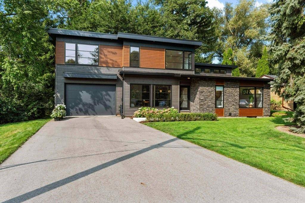 928 GLEN ACRES Court, Burlington, ON L7T 3C9