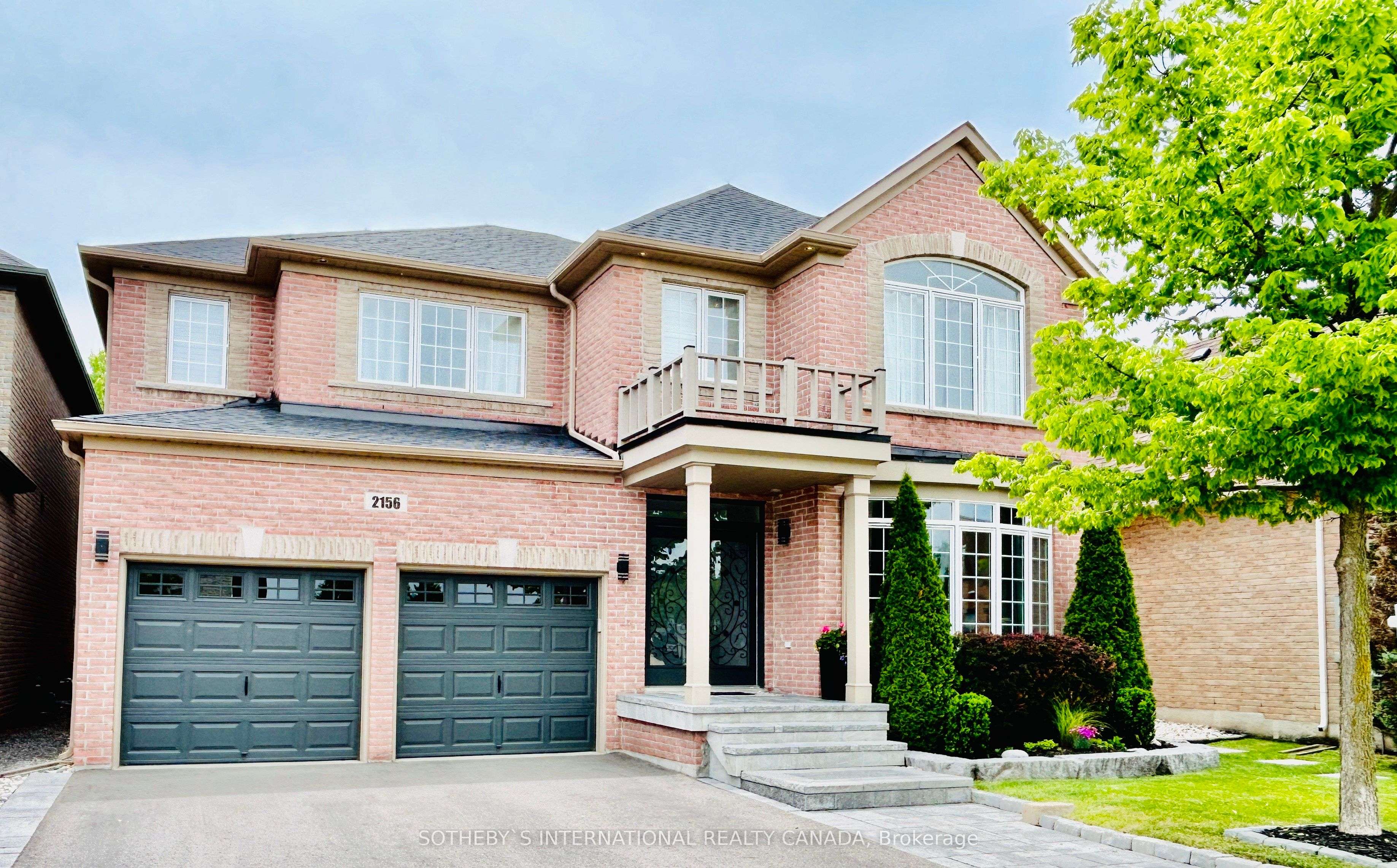 Oakville, ON L6M 0B8,2156 Colonel William Pkwy