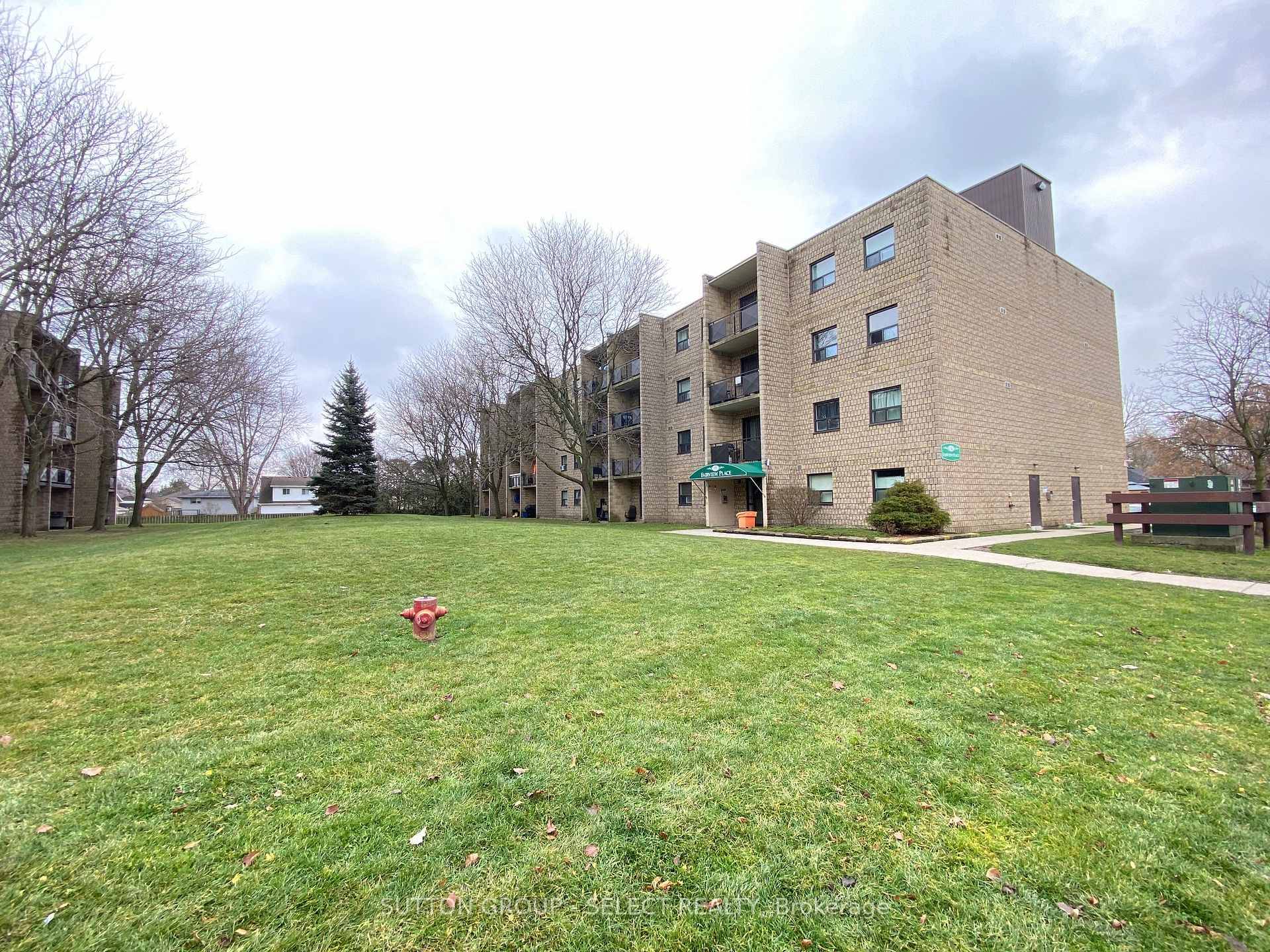 Chatham-kent, ON N7M 3V6,130 Park AVE #306