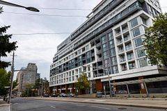 Toronto C02, ON M4V 0A5,223 St Clair AVE W #207