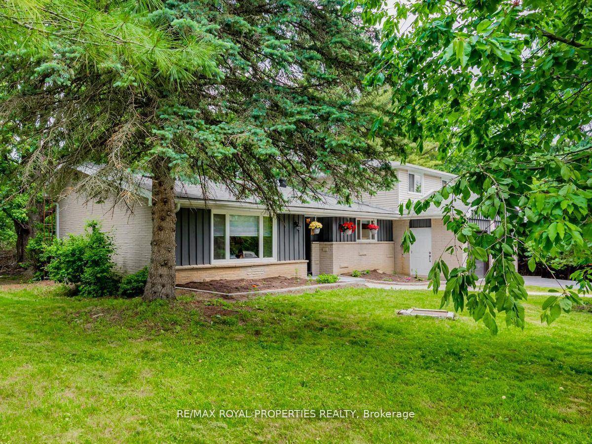 Oshawa, ON L1L 1A9,576 Bickle DR
