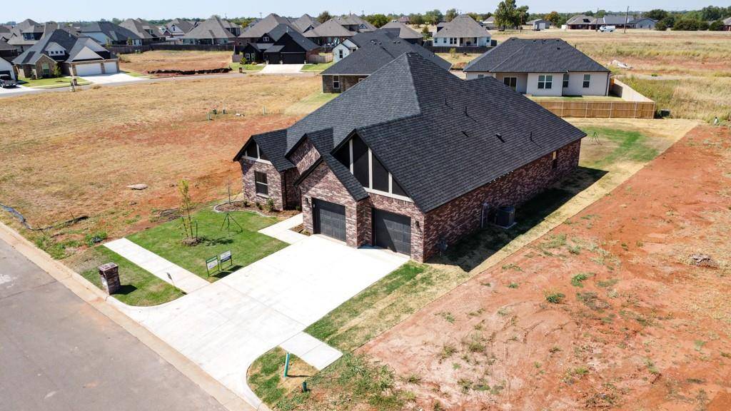 Piedmont, OK 73078,14301 Center Village Way