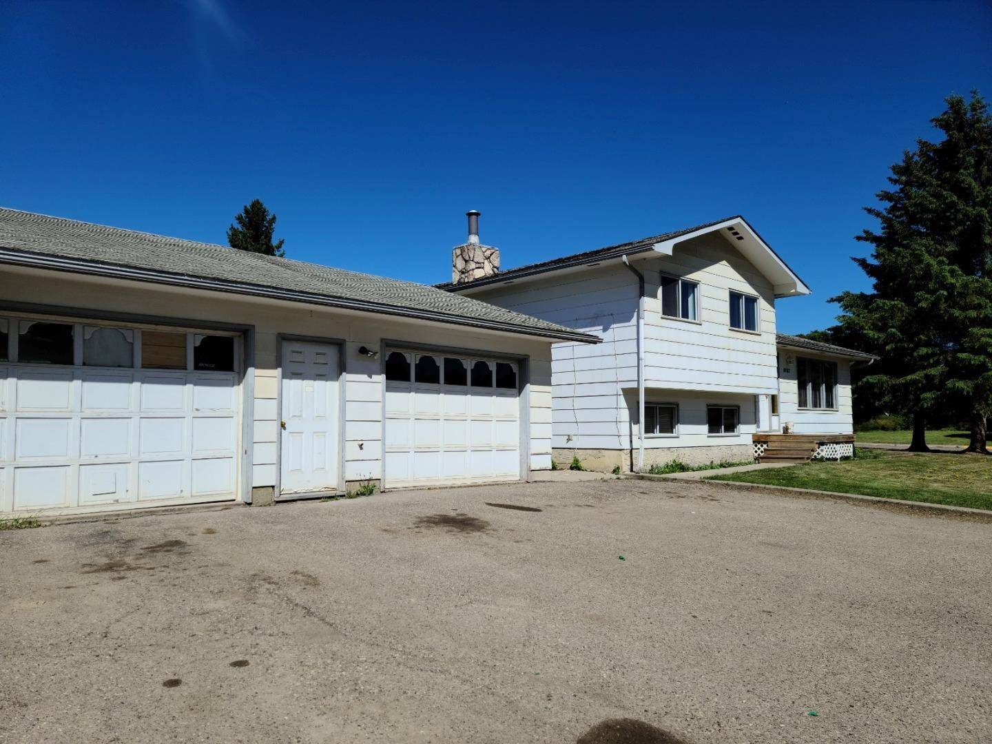 Peace River, AB T8S 1A4,8302 98 ST