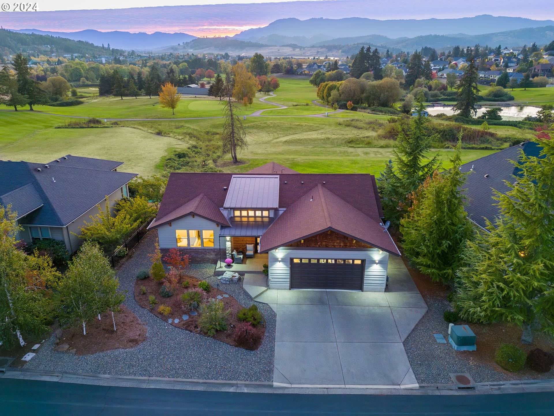 Sutherlin, OR 97479,461 FAIRWAY ESTATES DR