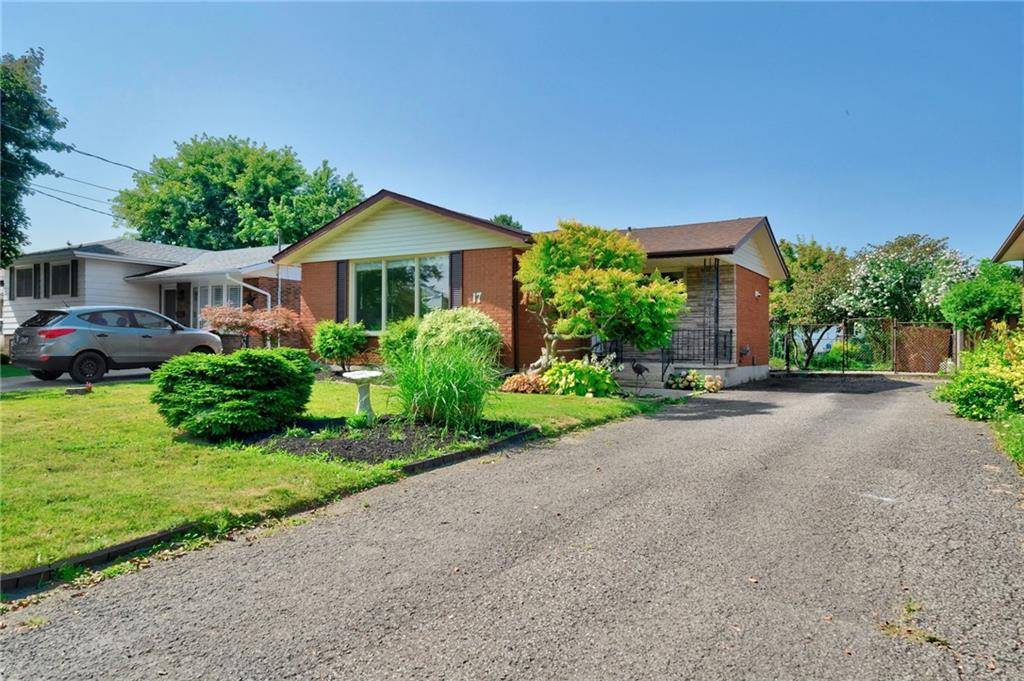 17 BENDINGROAD Crescent, St. Catharines, ON L2N 5R4