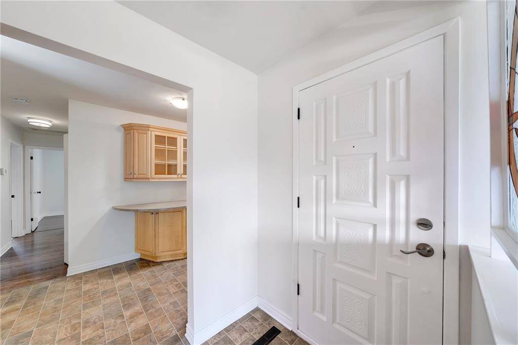 17 BENDINGROAD Crescent, St. Catharines, ON L2N 5R4