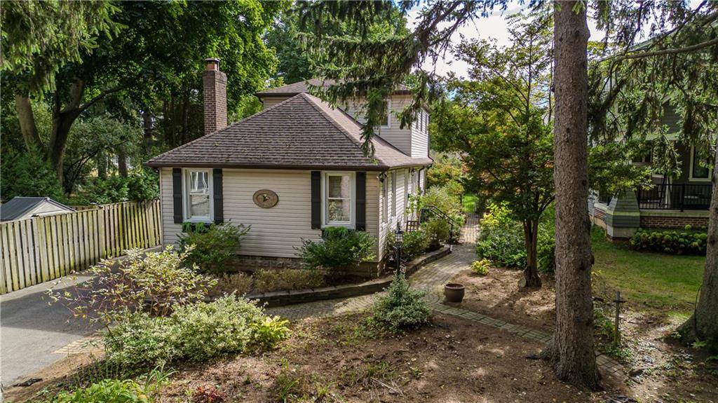 730 GRAND VIEW Avenue, Burlington, ON L7T 1K9