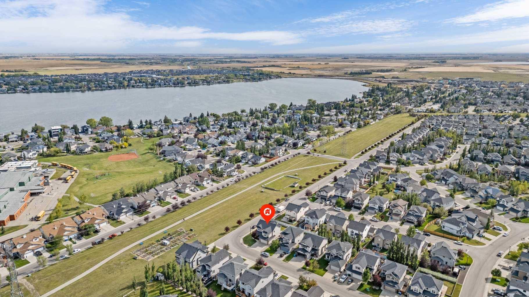 Chestermere, AB T1X 0E9,148 Seagreen MNR