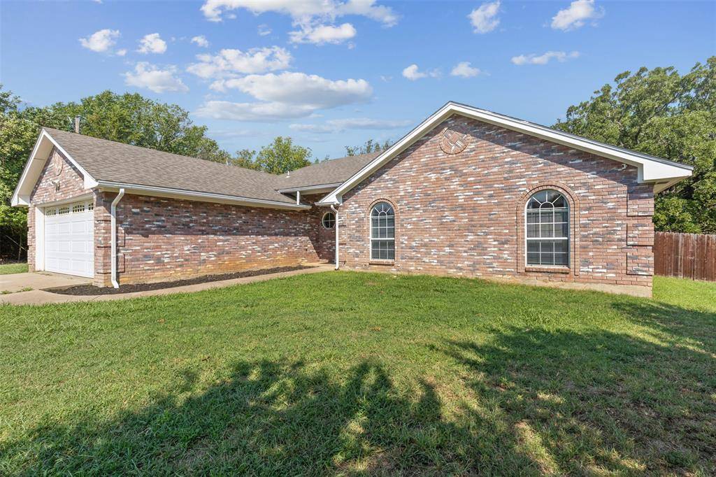 Keene, TX 76031,618 Pine Bluff Street