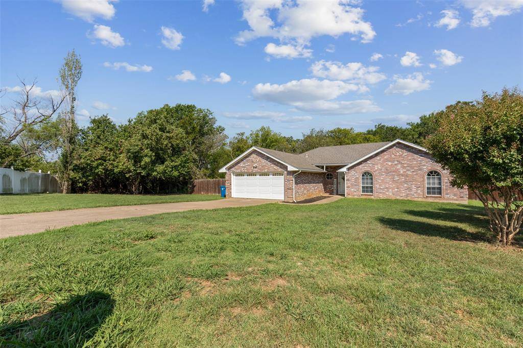 Keene, TX 76031,618 Pine Bluff Street