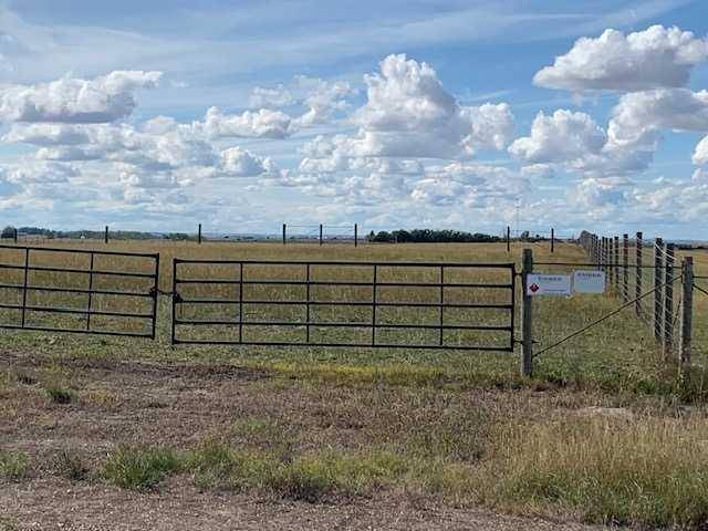 Rural Rocky View County, AB T0M 0G0,274093 Rge Rd 261