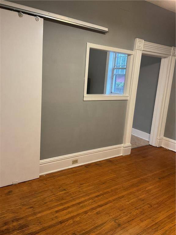 303 EAST 19TH Street, Hamilton, ON L9A 4S6