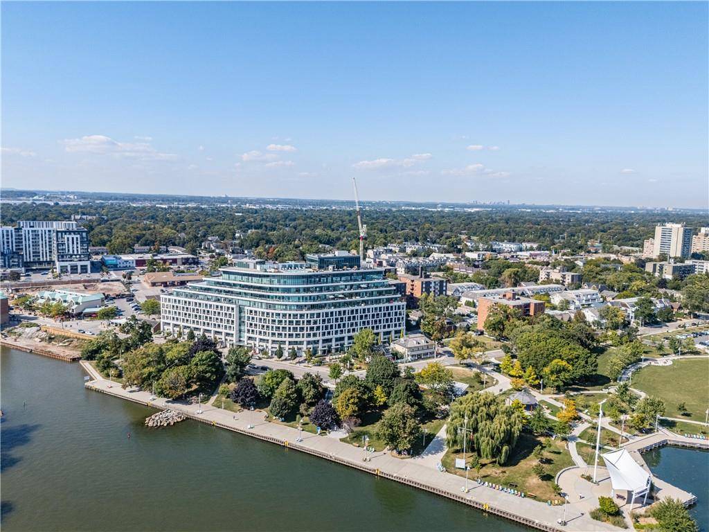 11 BRONTE Road #409, Oakville, ON L6L 0E1