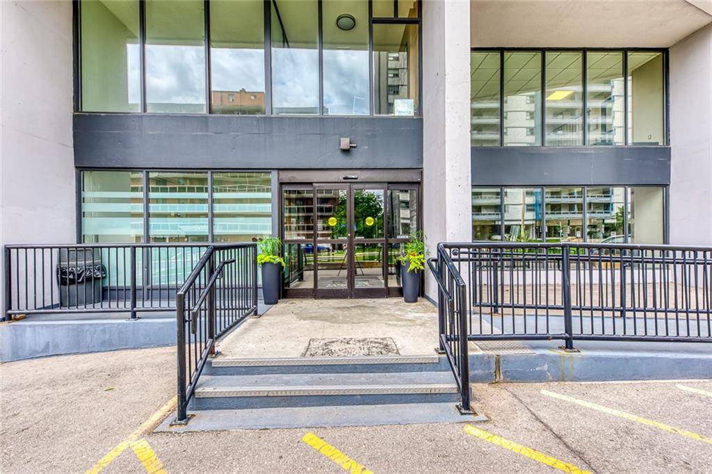 150 CHARLTON EAST Avenue #1205, Hamilton, ON L8N 3X3