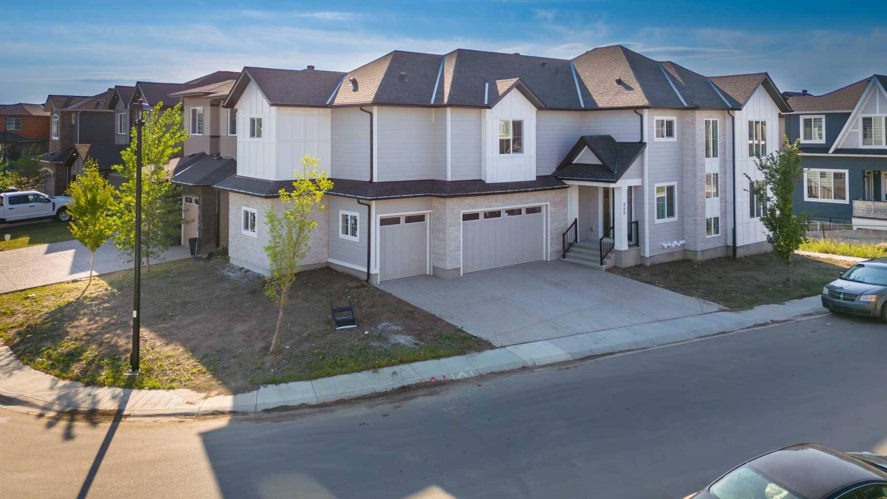 Chestermere, AB T1X 1Y2,255 KINNIBURGH PL