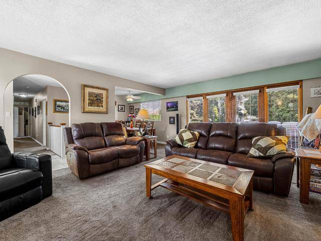 2370 GREENFIELD AVE, Kamloops, BC V2B 4P4